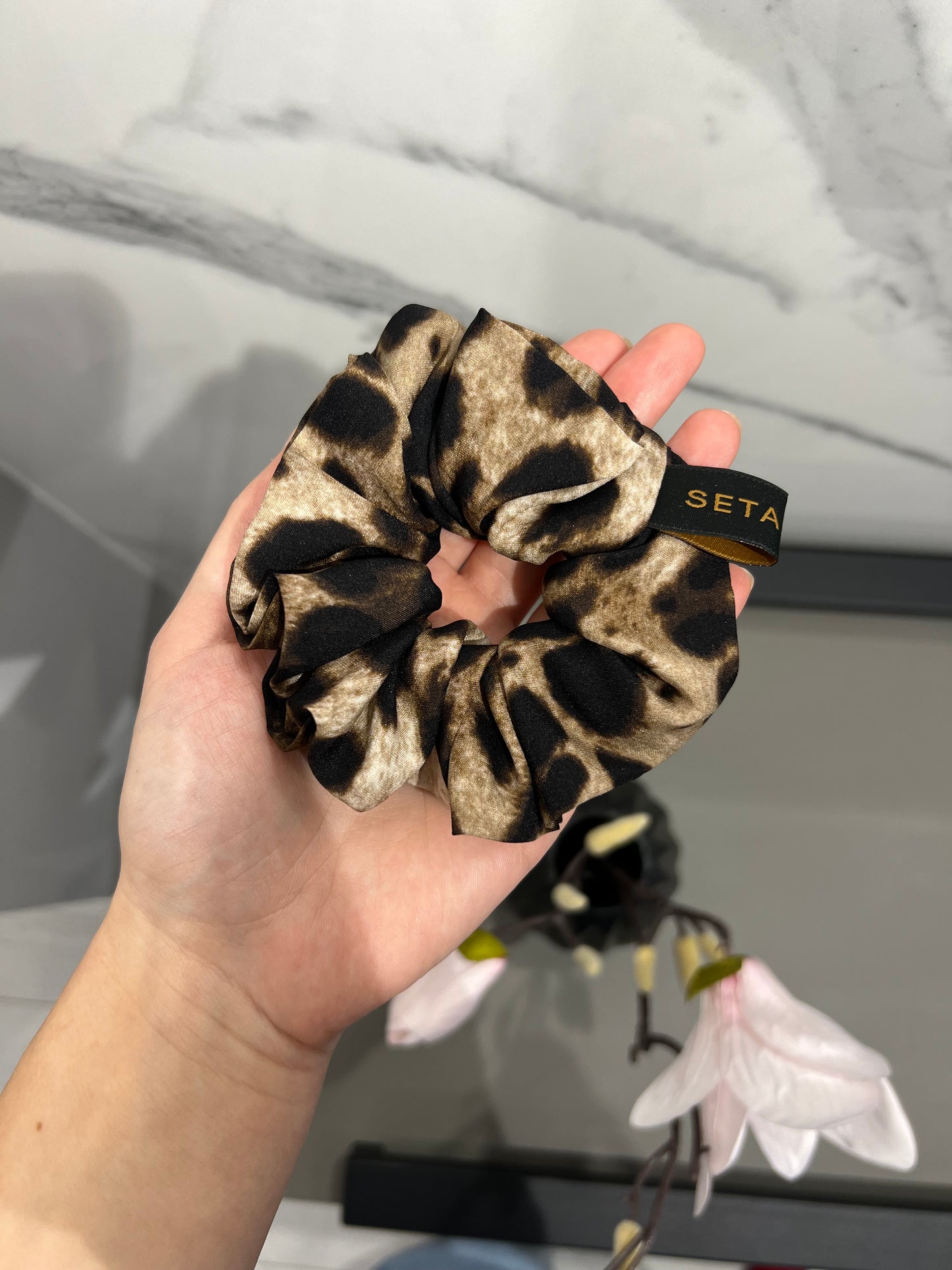 Leopardo scuro