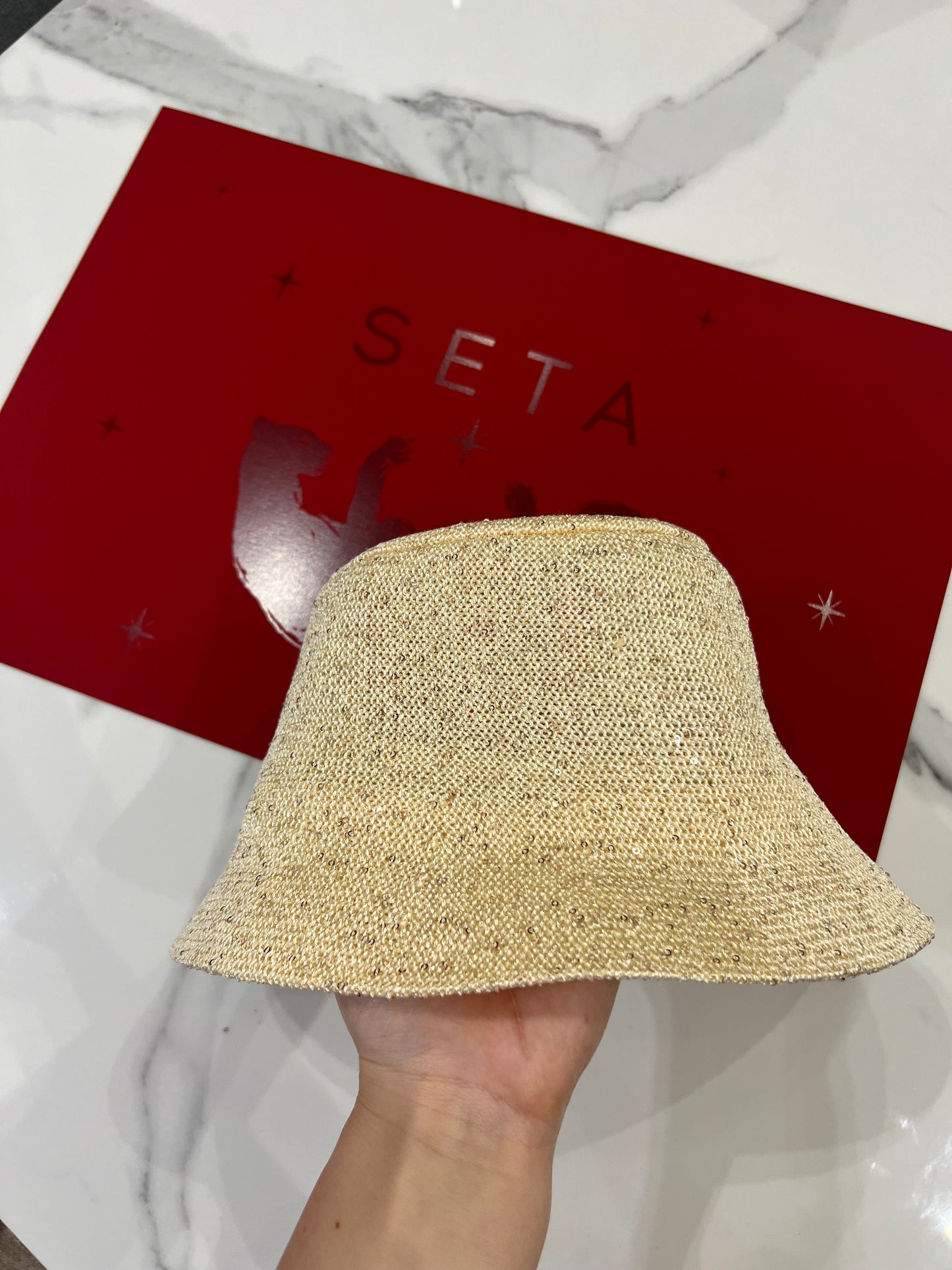 Cappello da pescatore in seta e Payettes Soft Light