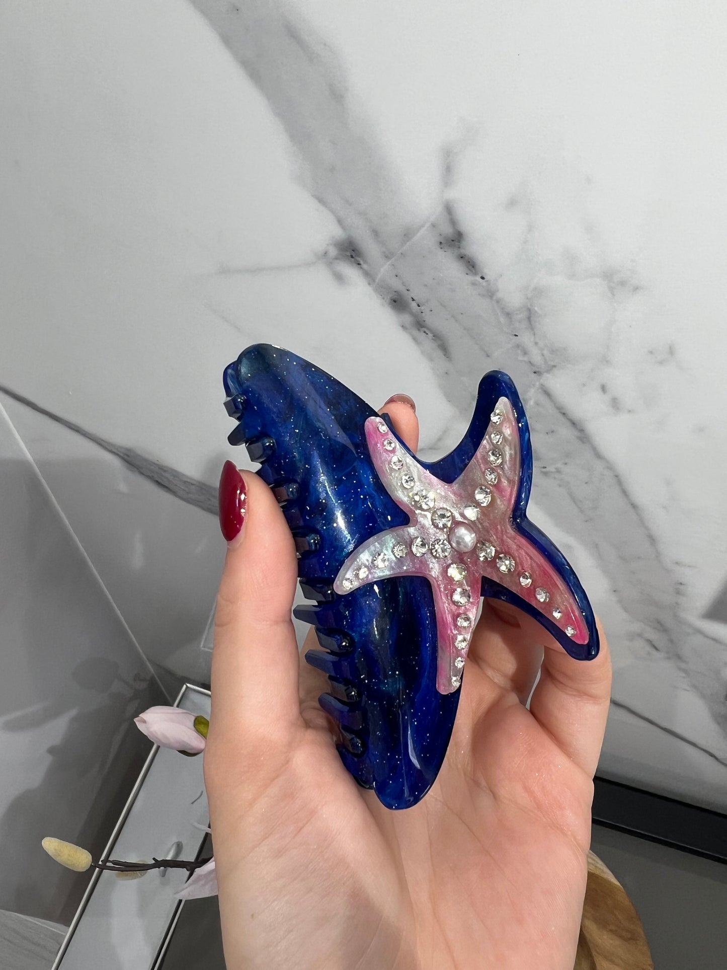 Fermaglio per capelli a forma di stella con diamanti blu scuro