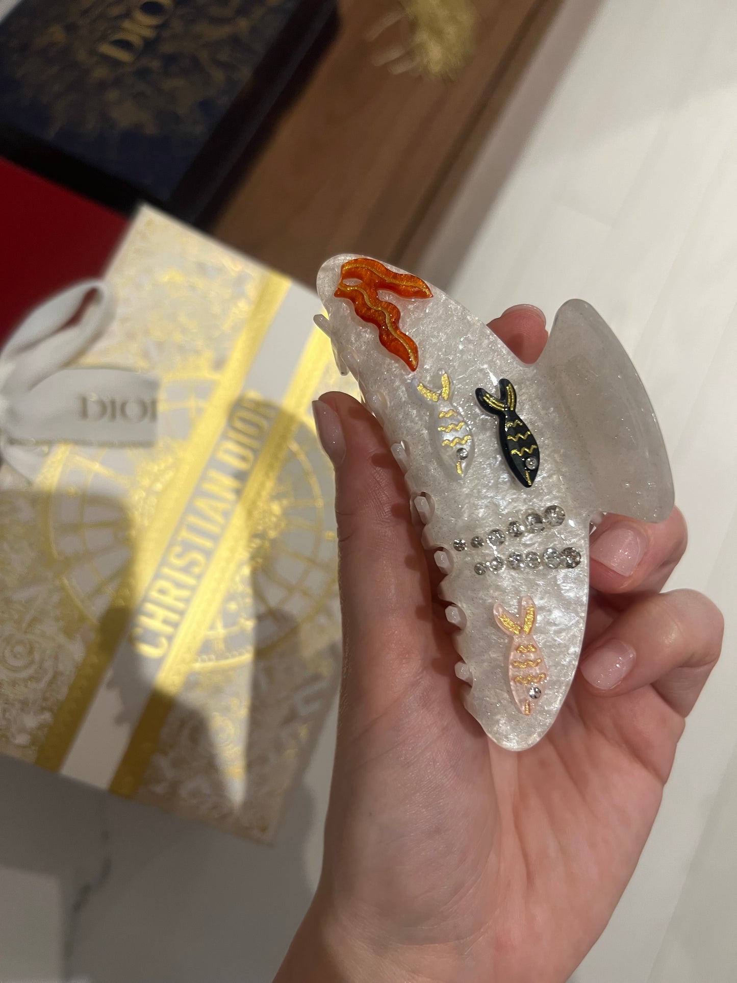 Fermaglio per capelli a forma di pesce lucido