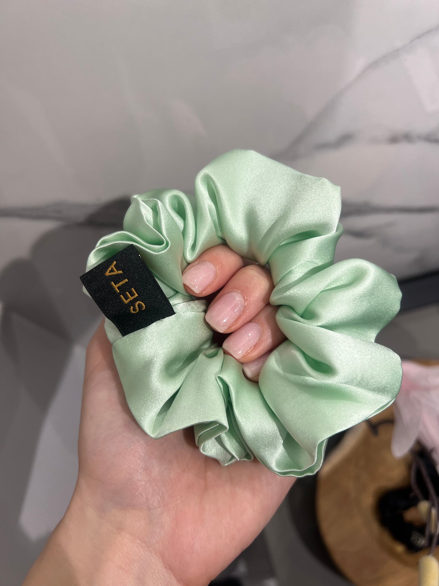 Scrunchie in seta Mint Garden