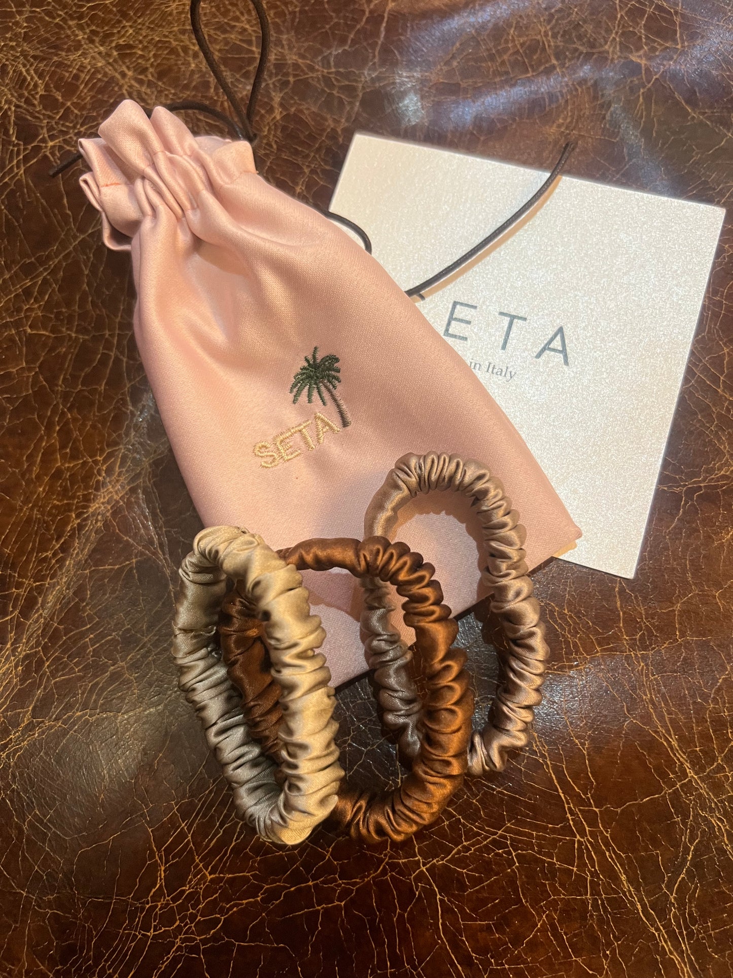 Confezione da 3 piccoli elastici per capelli in seta Skinny Mocha