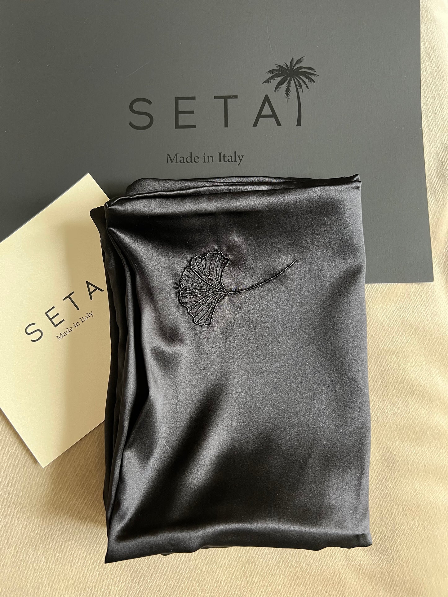 Federa in seta nera