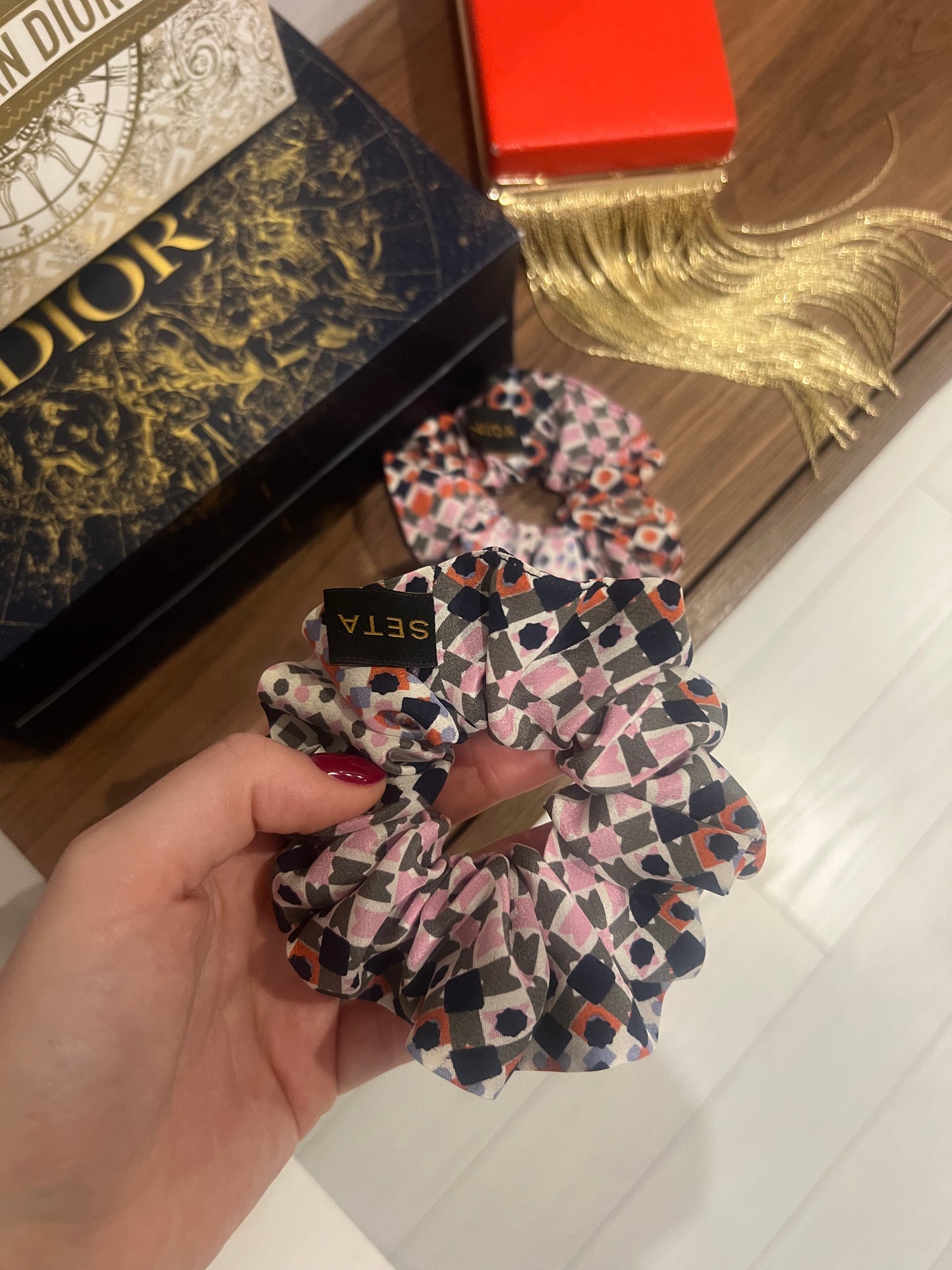 Scrunchie di seta Joy