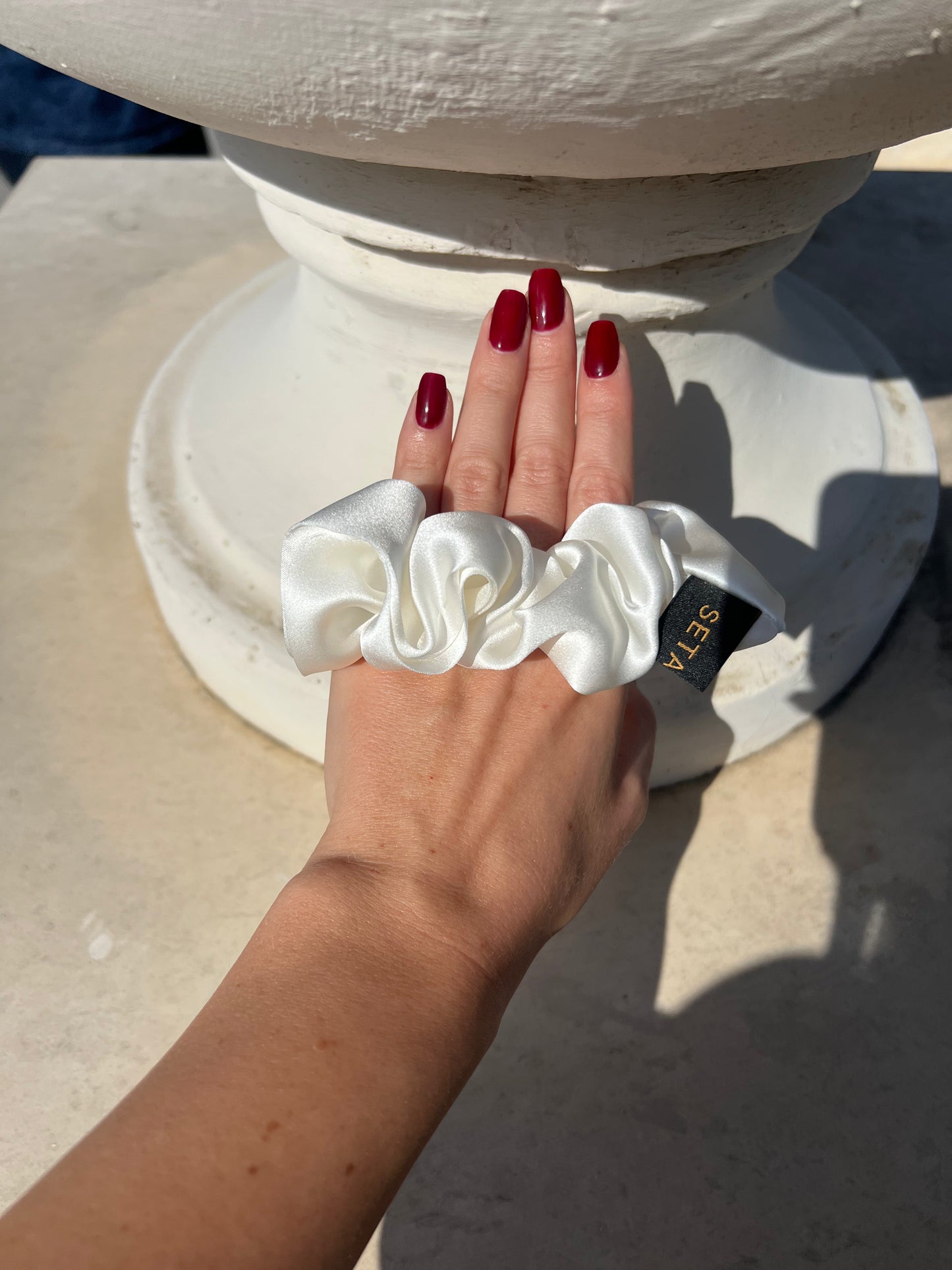 Scrunchie bianco classico
