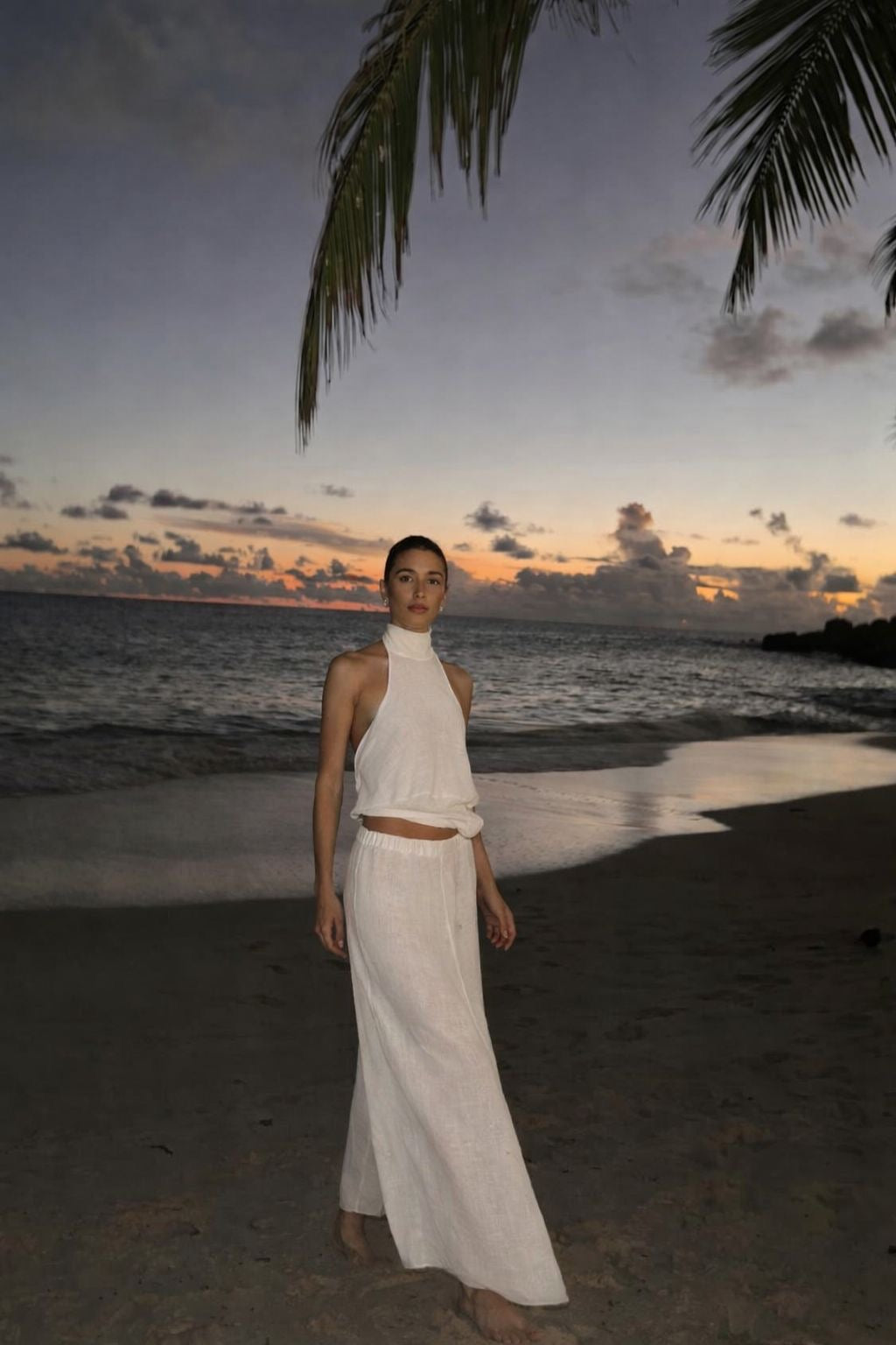 Ленен топ в бяло