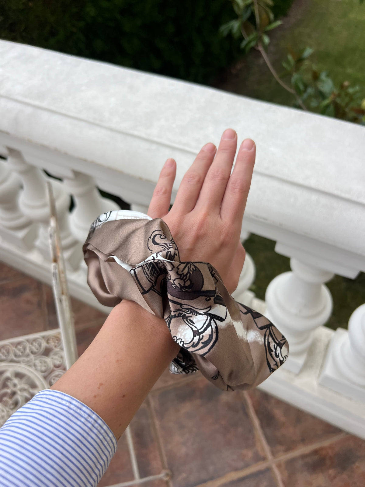 XL Crème Silk Scrunchie