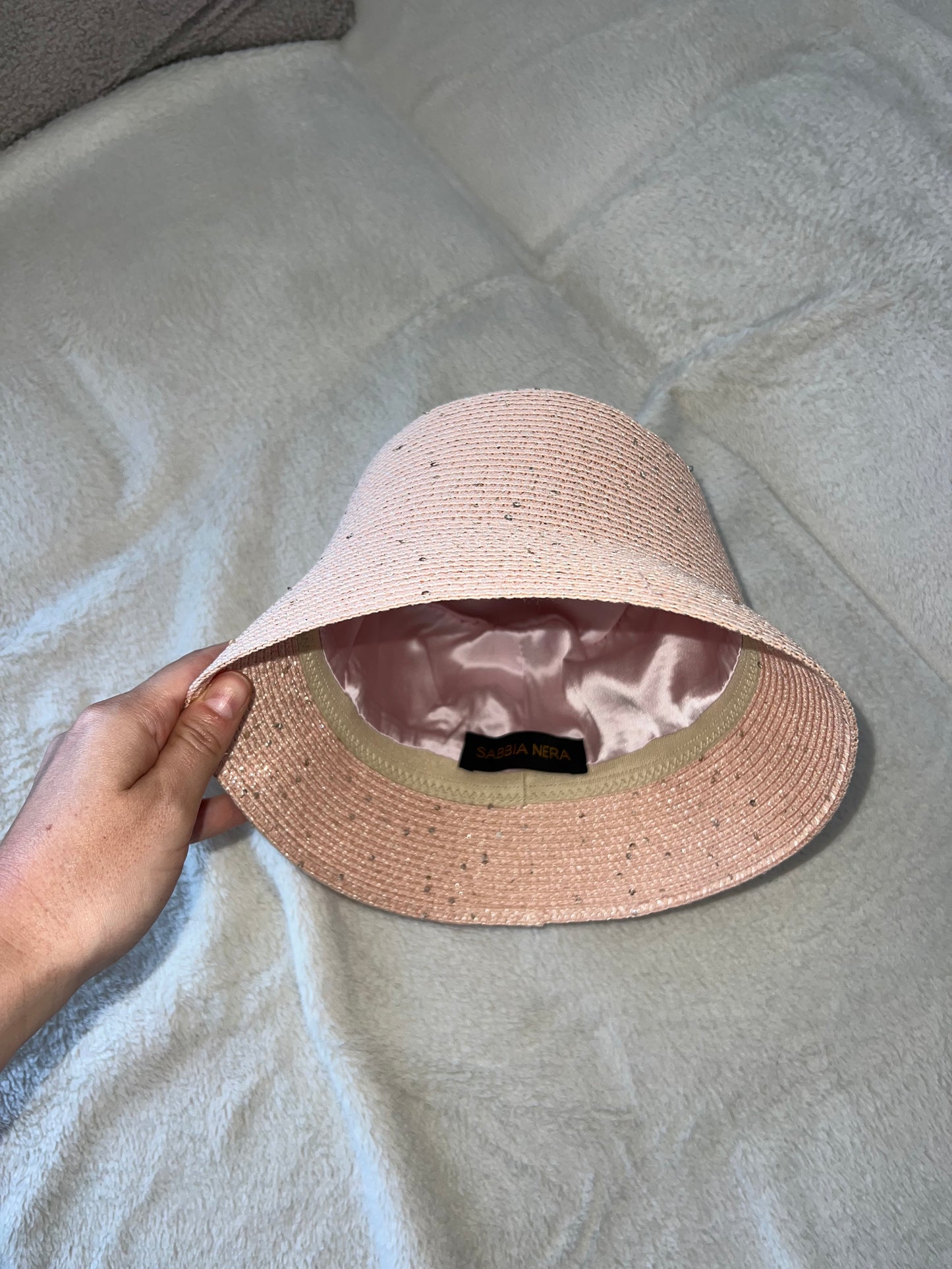 POUDRE CAPRI Payettes & Silk Bucket Hat