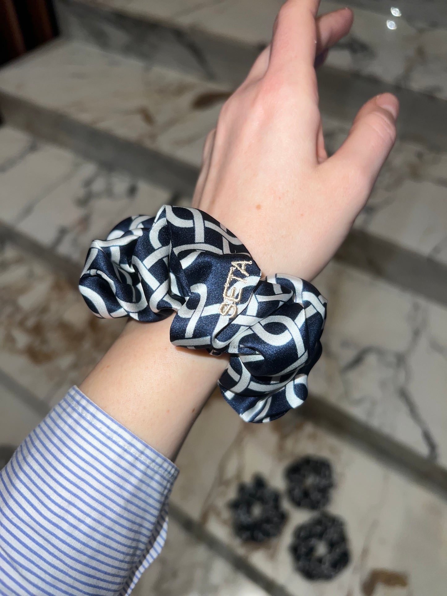 Nuit Silk Scrunchie