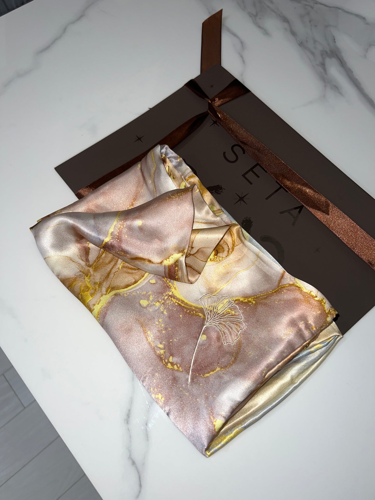 Golden Marble Silk Pillowcase
