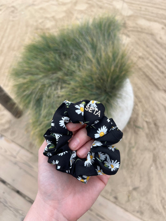 Daisy XS Scrunchie