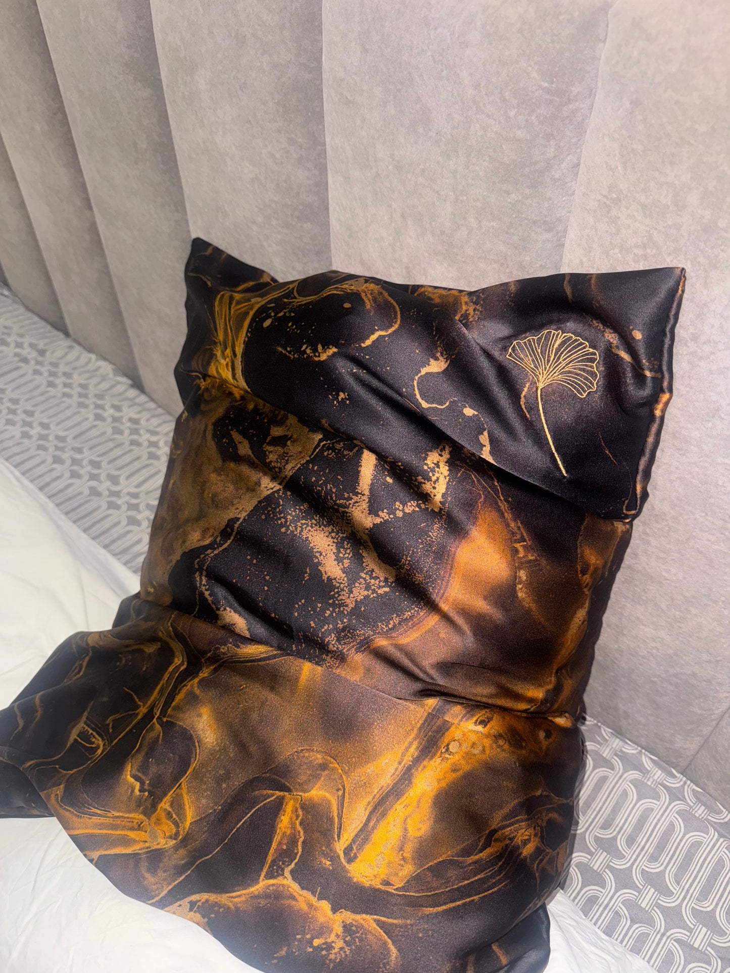 Black & Gold Marble Silk Pillowcase