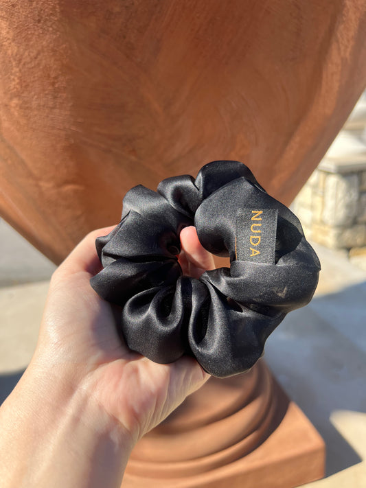 Scrunchie classico in organza nera