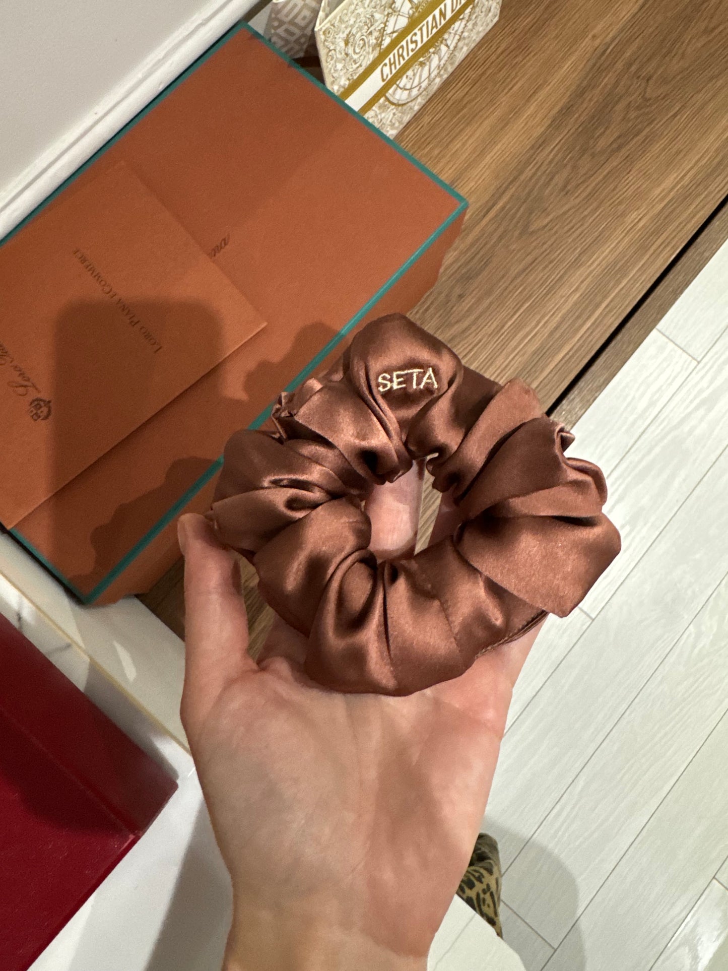 Poudre Silk Scrunchie