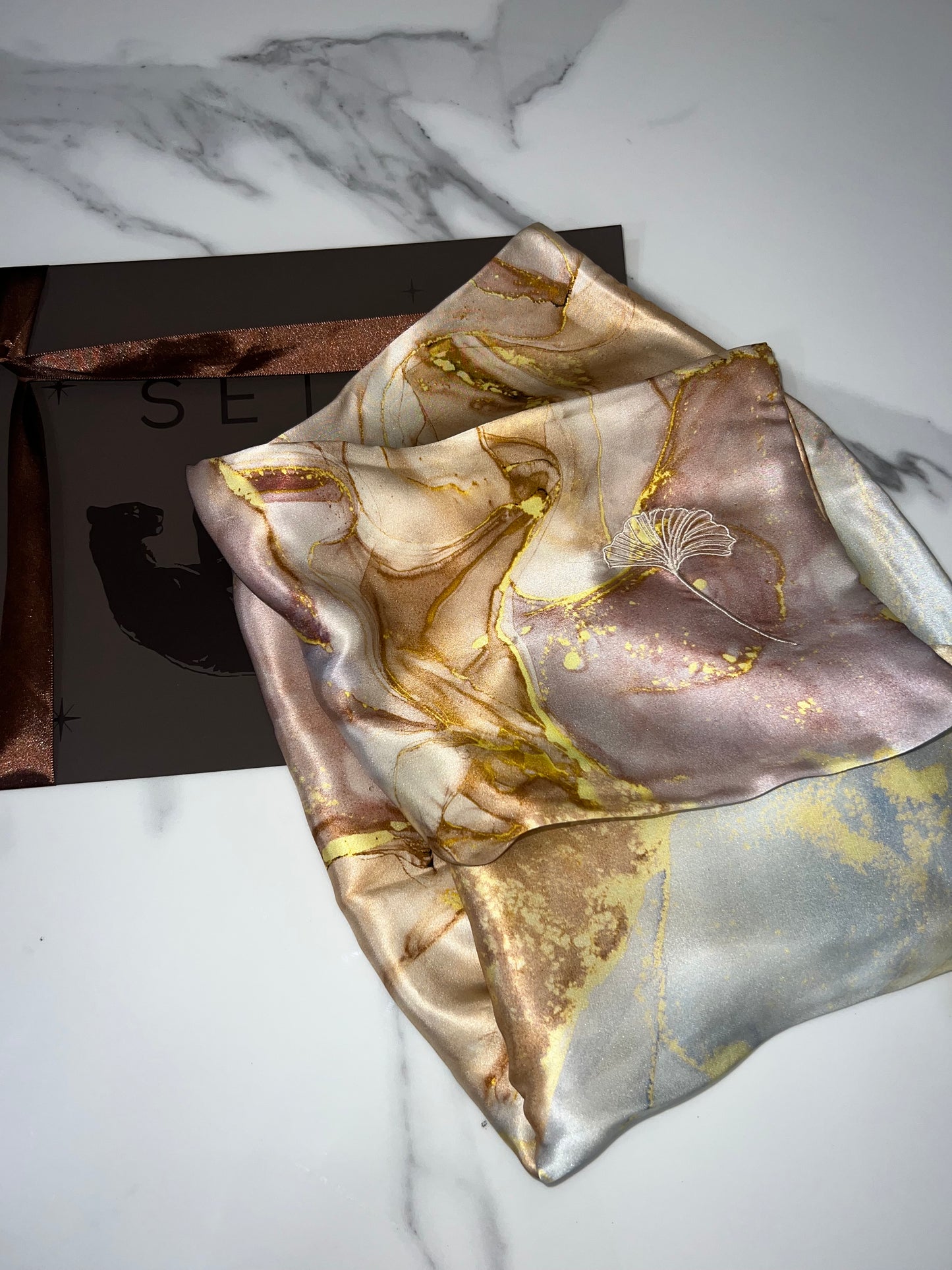 Golden Marble Silk Pillowcase