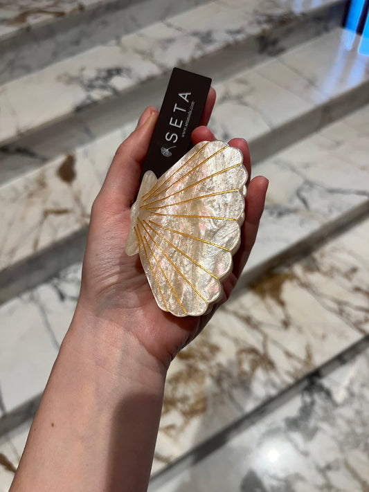 Shiny Shell Hairclip