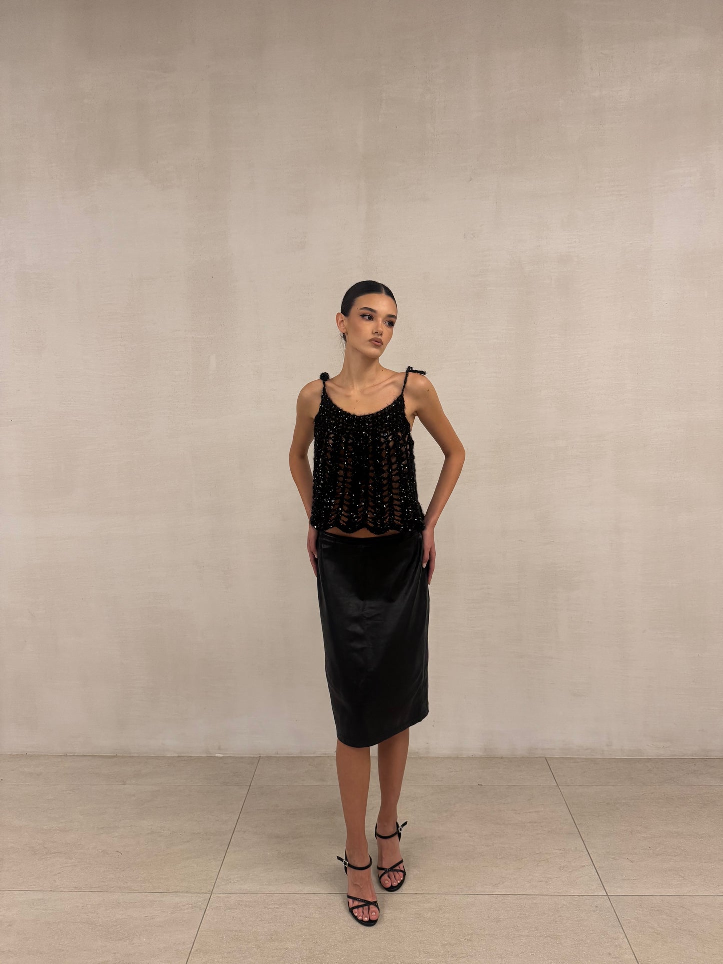 Black Moher ribbon top with payettes