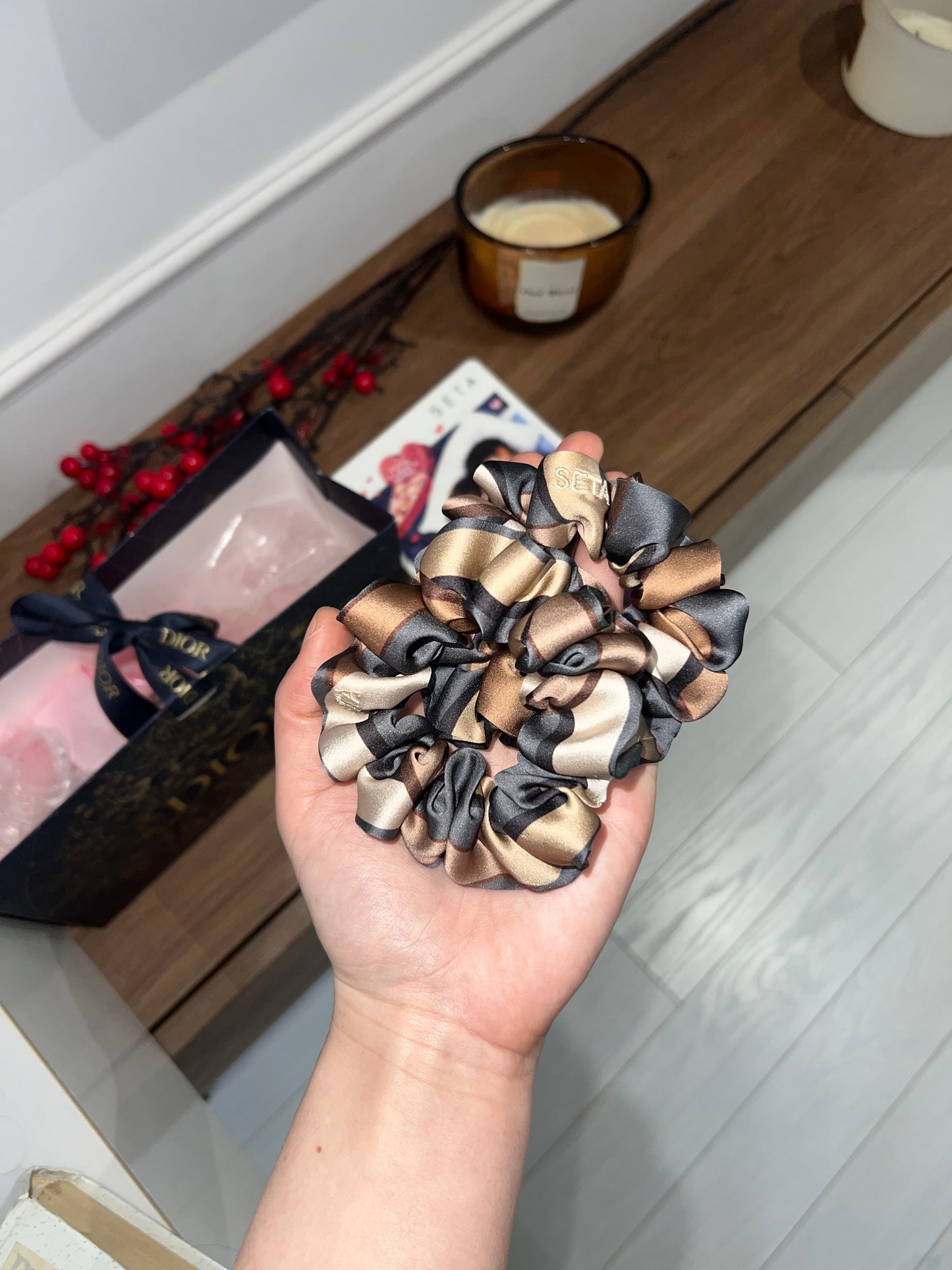 Sensation XS Scrunchie