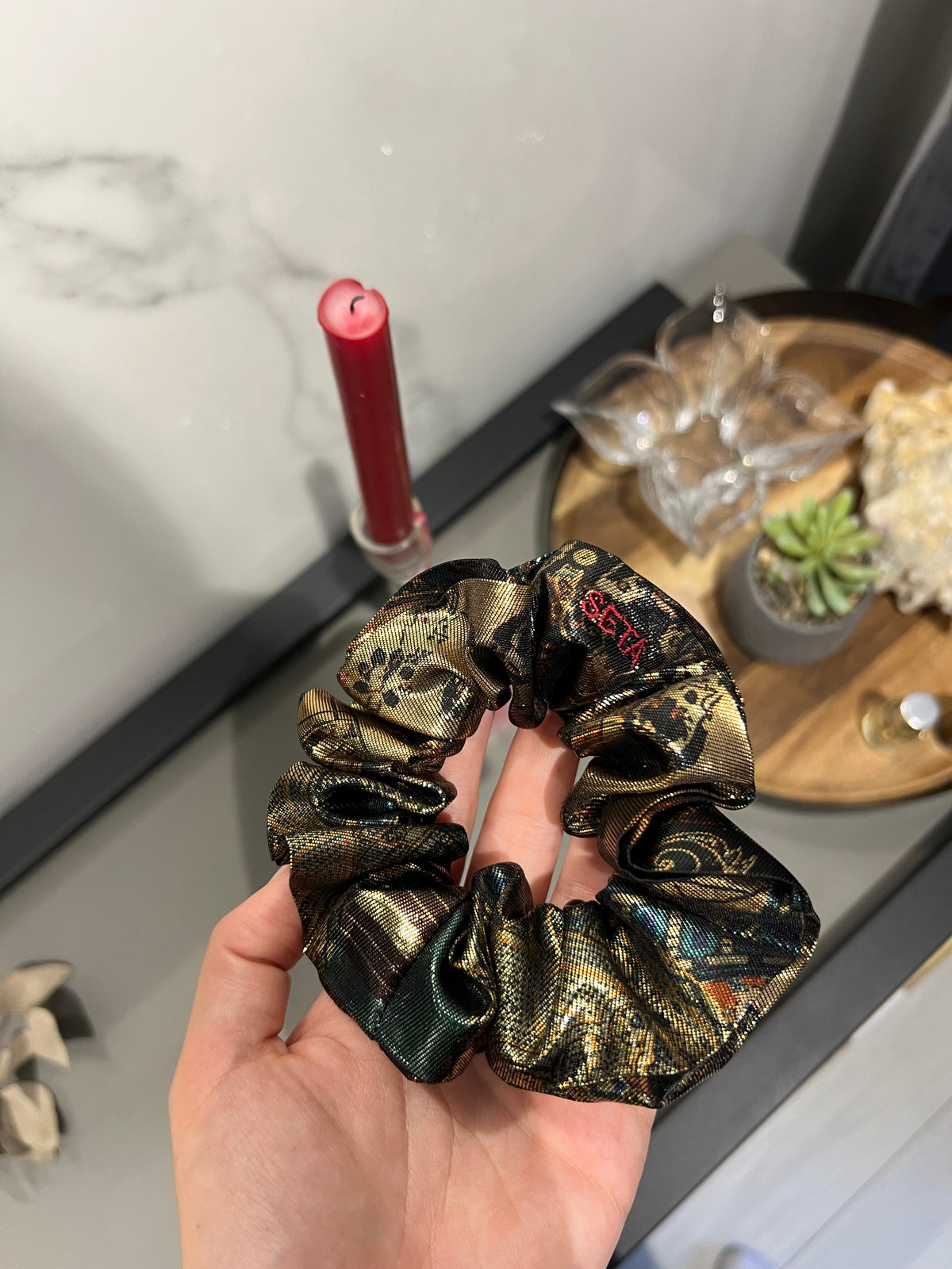 Brillante Silk Scrunchie
