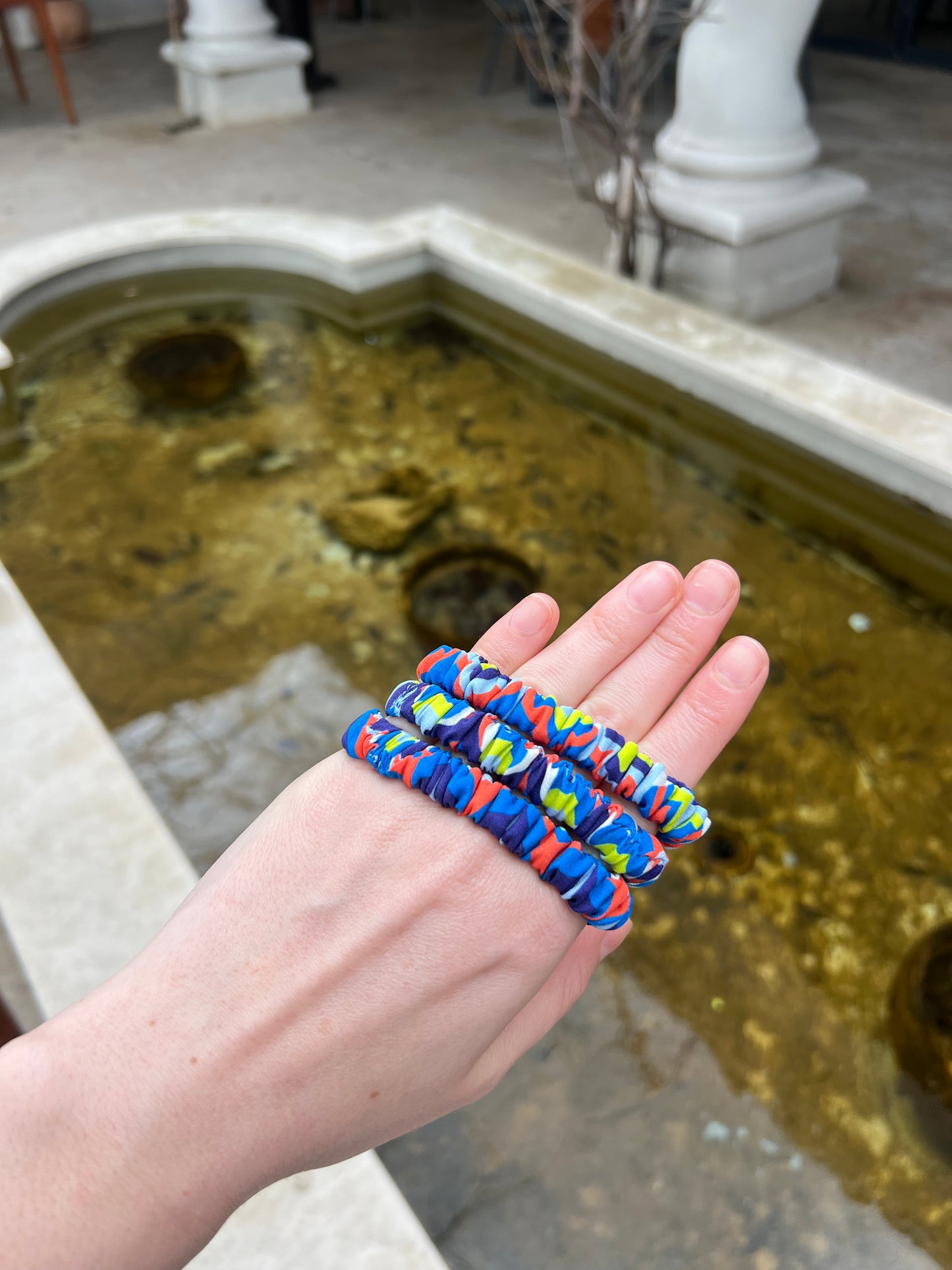 Vibrance 3 Pack Small Silk Scrunchies