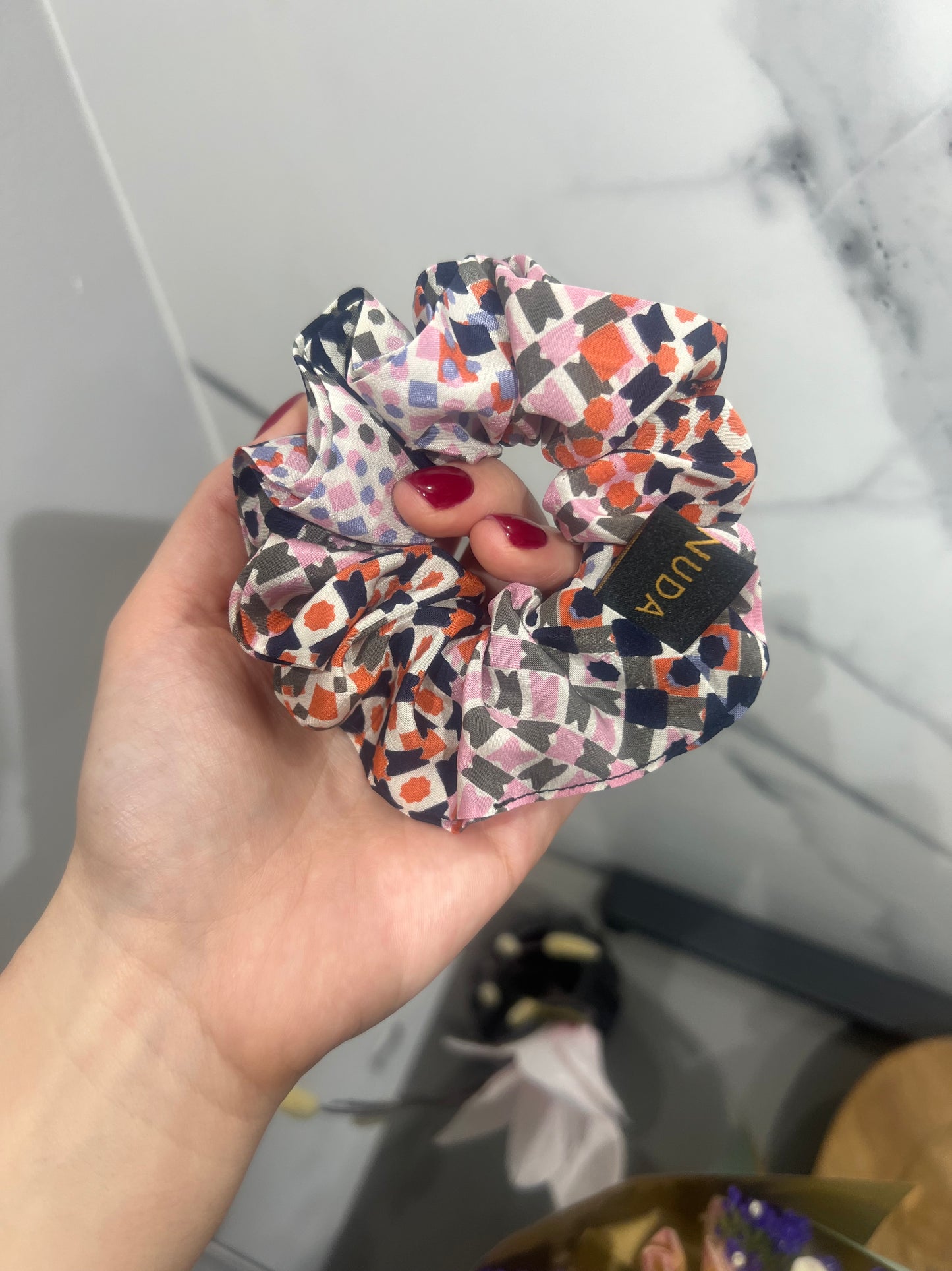 Scrunchie di seta Joy