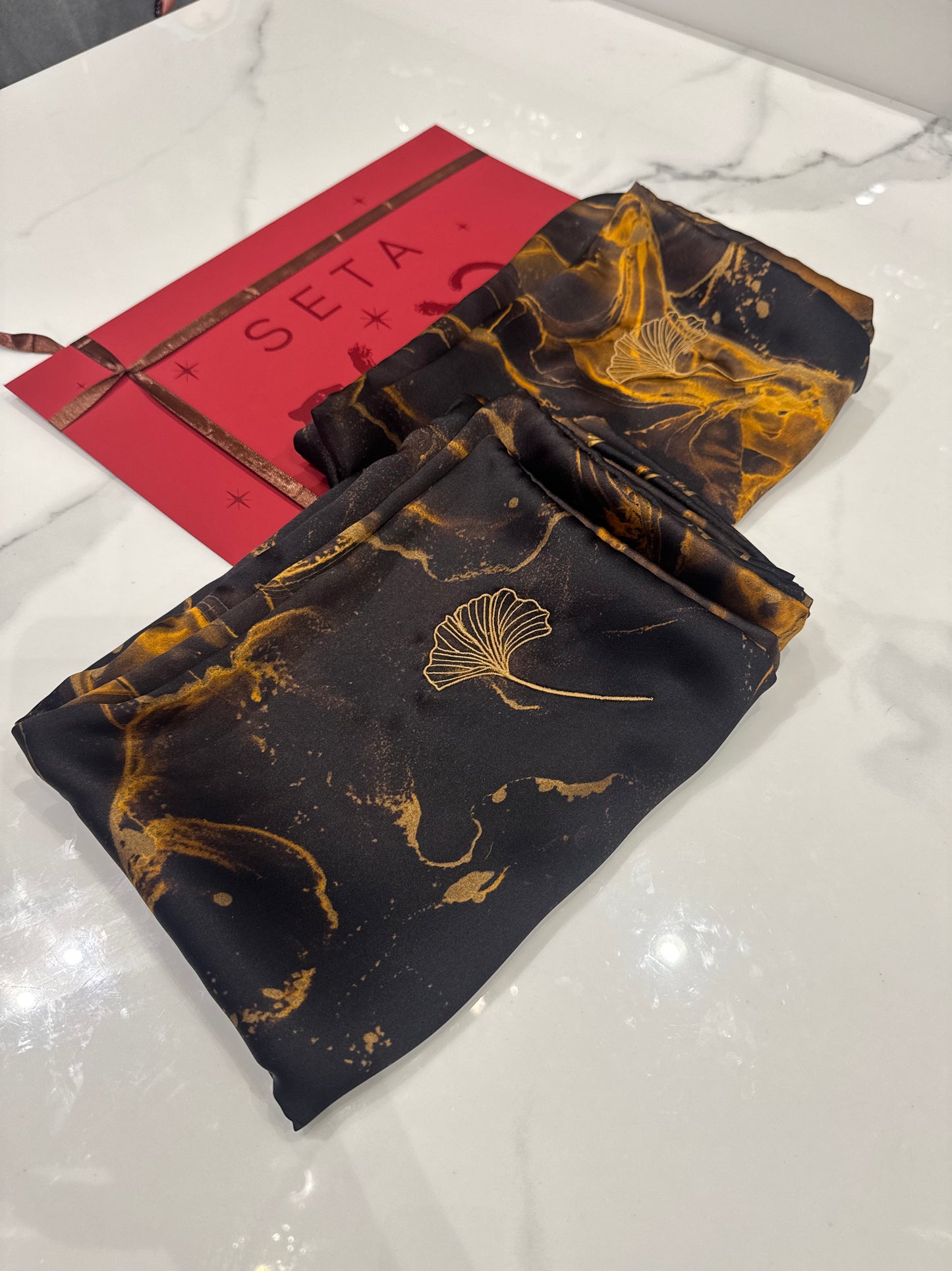 Black & Gold Marble Silk Pillowcase