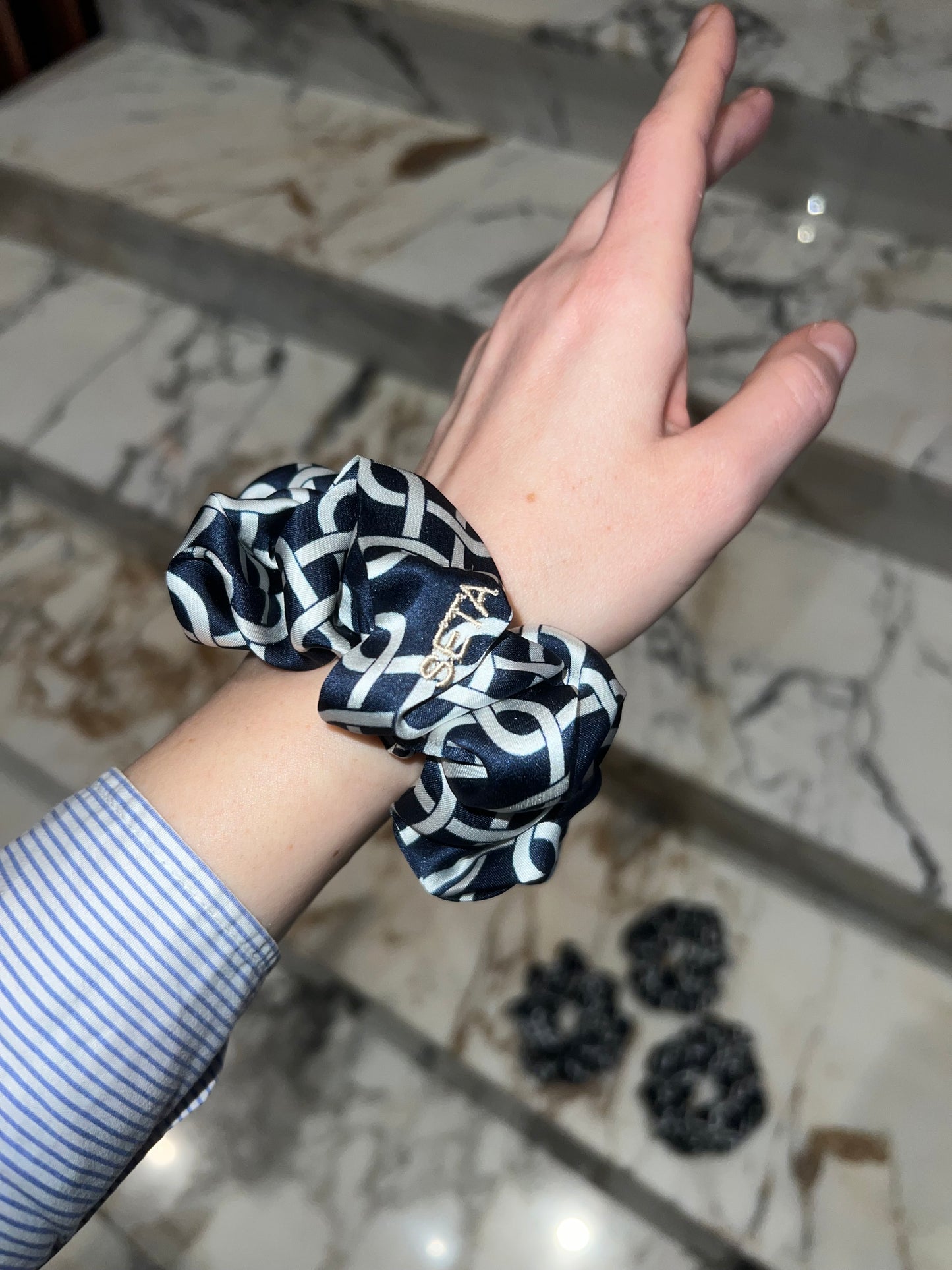 Nuit Silk Scrunchie