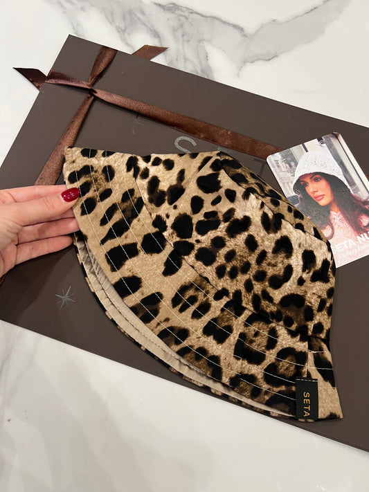 Cappello da pescatore in seta leopardata Elite