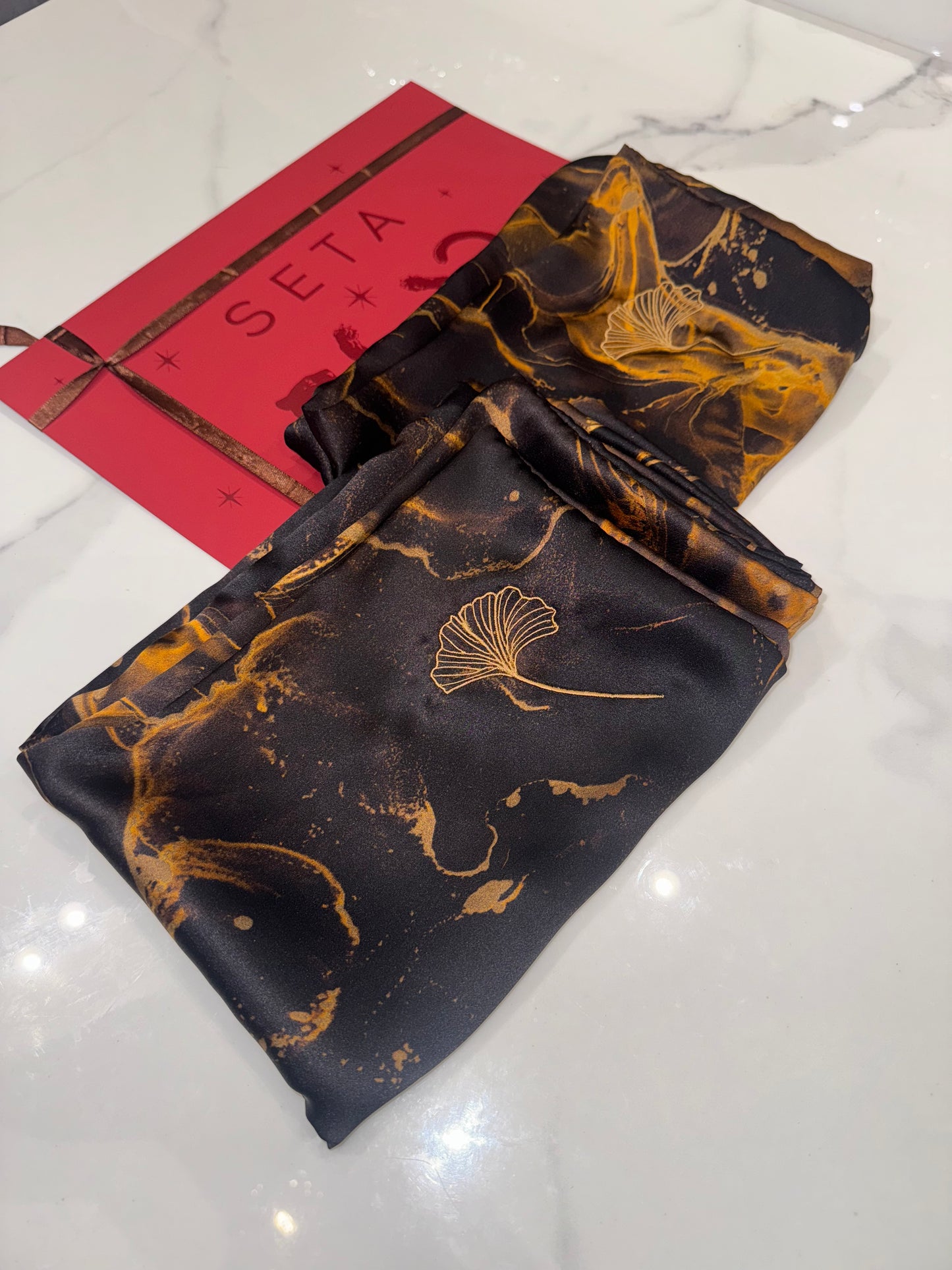 Black & Gold Marble Silk Pillowcase