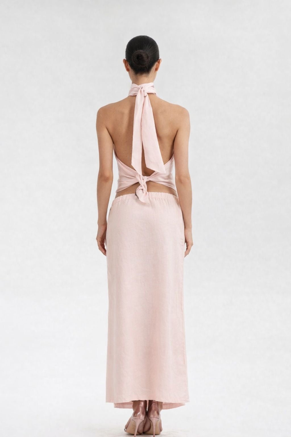 Top in lino con scollo all'americana