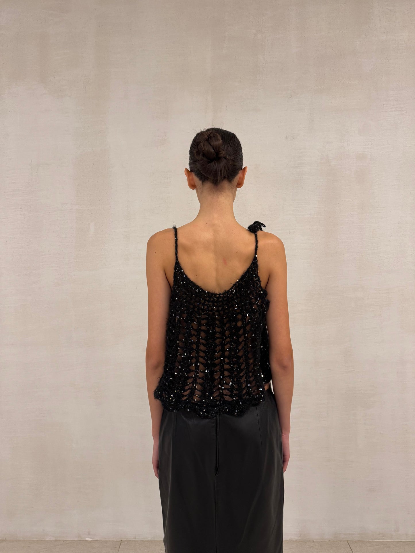 Black Moher ribbon top with payettes