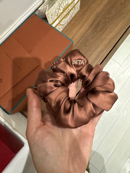 Poudre Silk Scrunchie