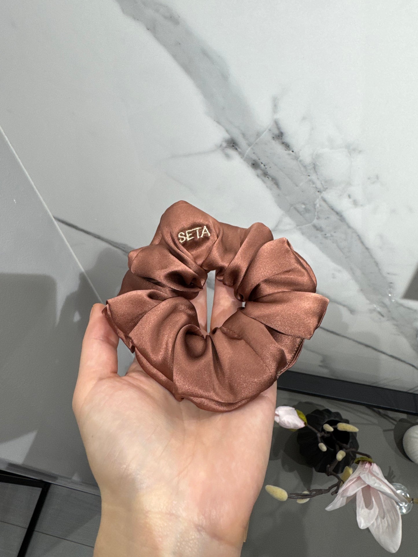 Poudre Silk Scrunchie