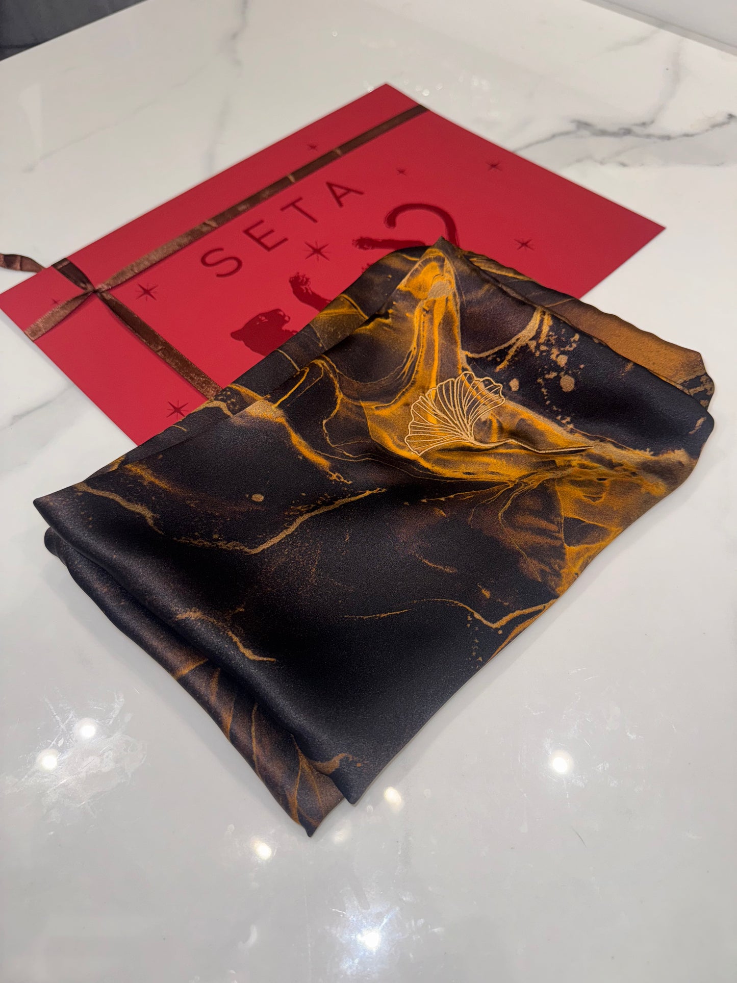 Black & Gold Marble Silk Pillowcase