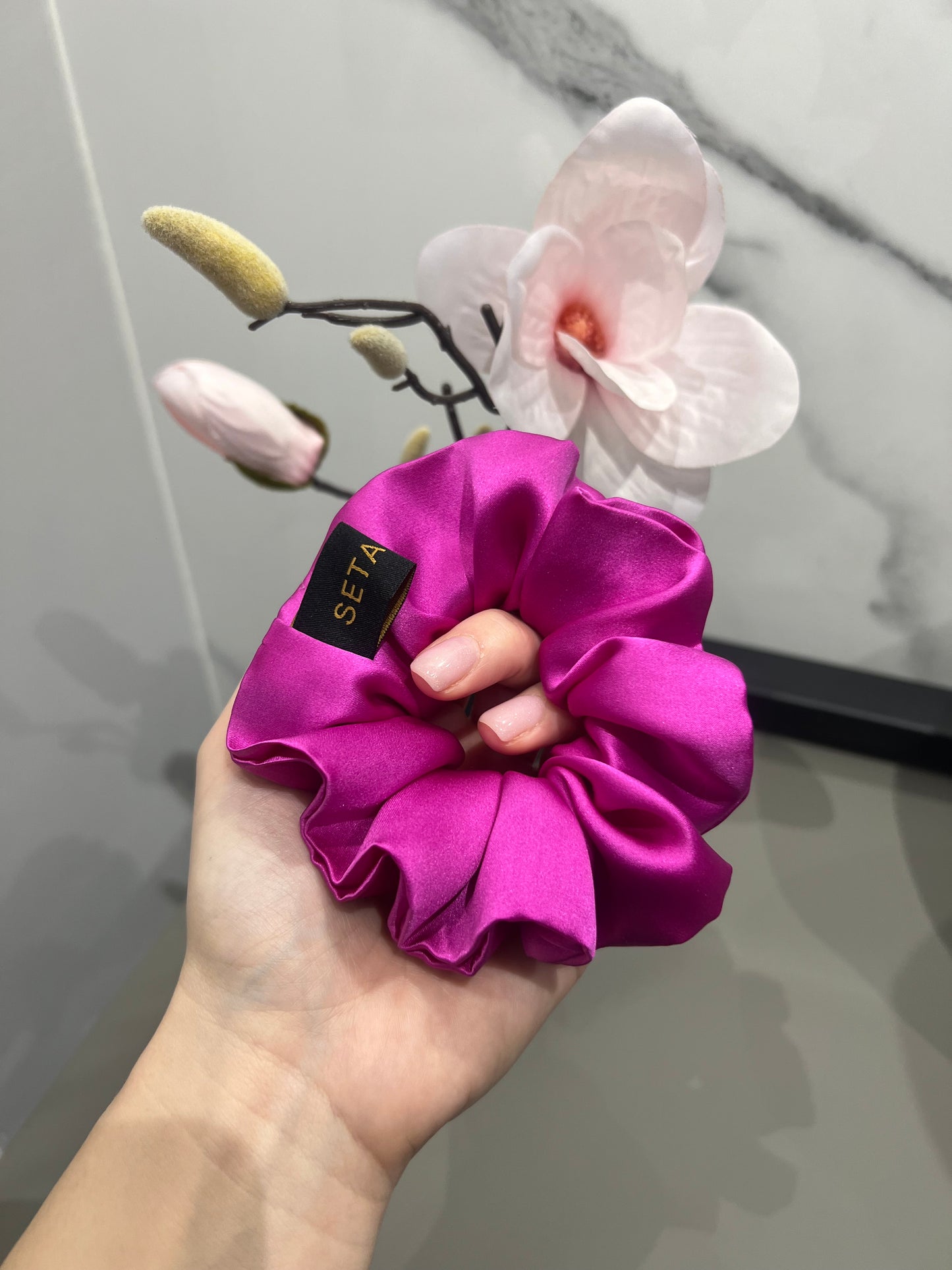 Elastico per capelli in seta rosa intenso