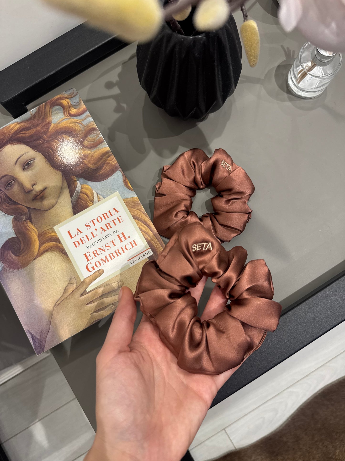 Poudre Silk Scrunchie