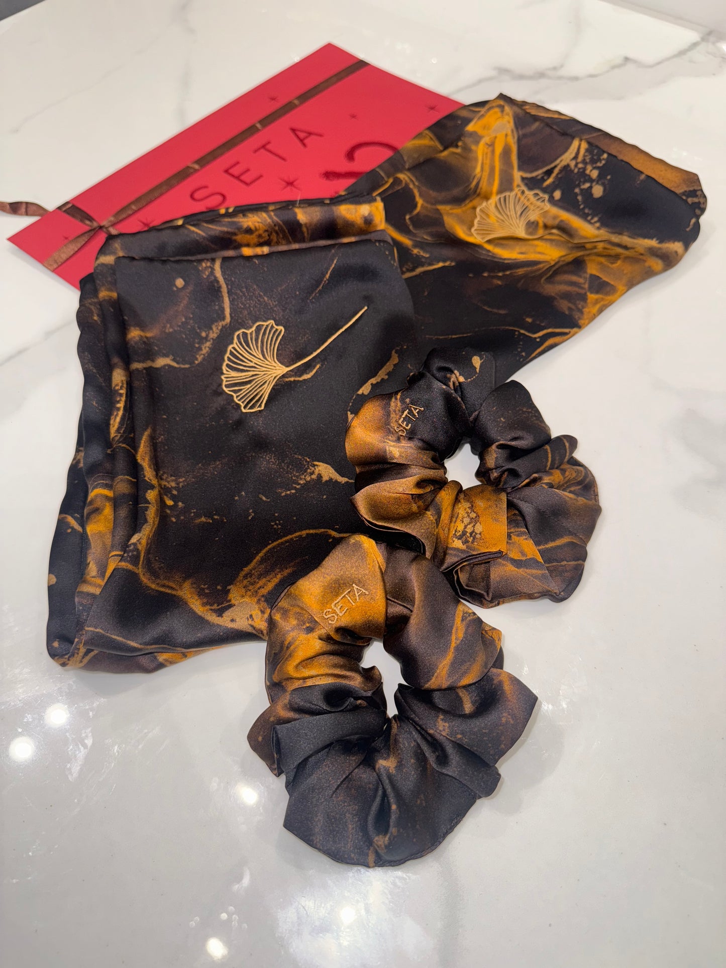 Black & Gold Marble Silk Pillowcase